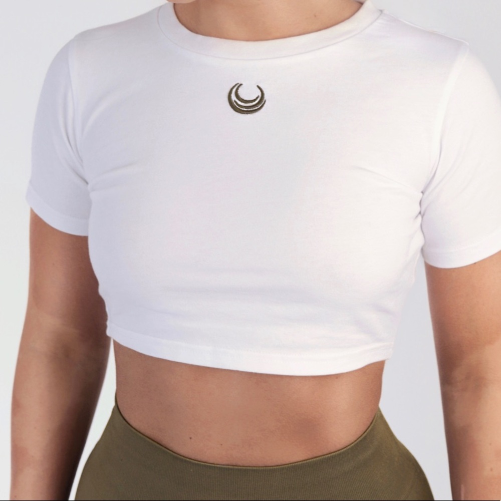 Lazuli Label Classic Crop: KHAKI